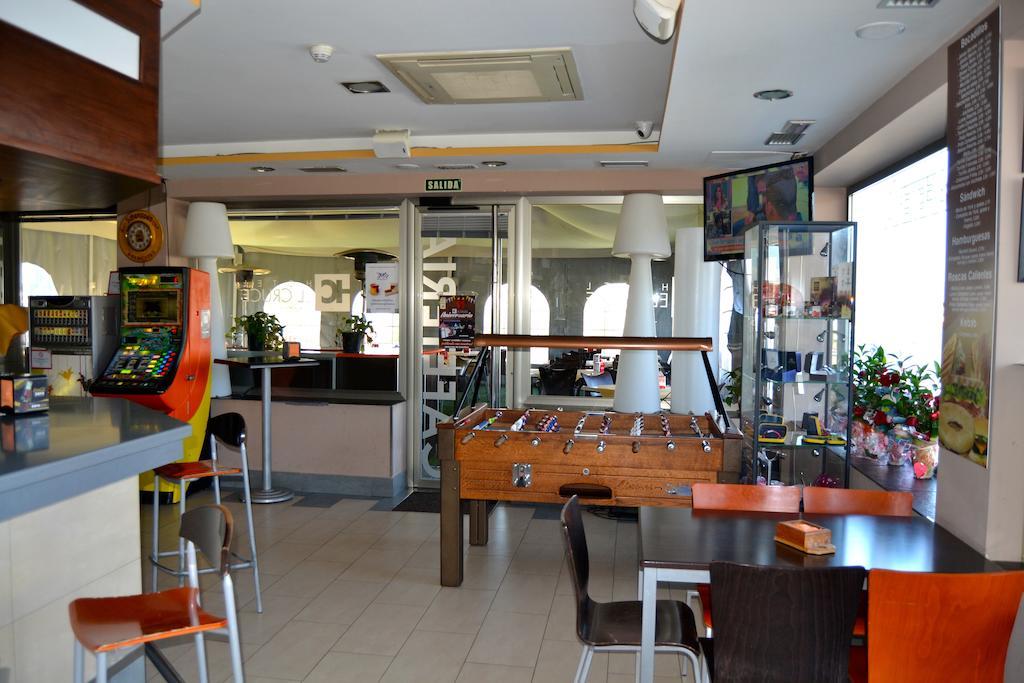 Hotel El Cruce Moraleda Moraleda De Zafayona Екстер'єр фото