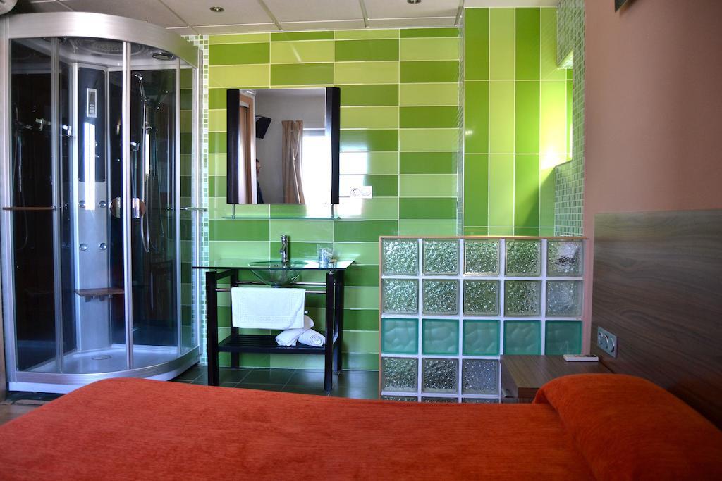 Hotel El Cruce Moraleda Moraleda De Zafayona Екстер'єр фото